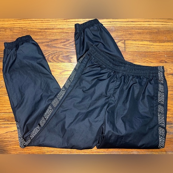 Nike SB Ishod Track Pant Orange Label - Picture 1 of 5